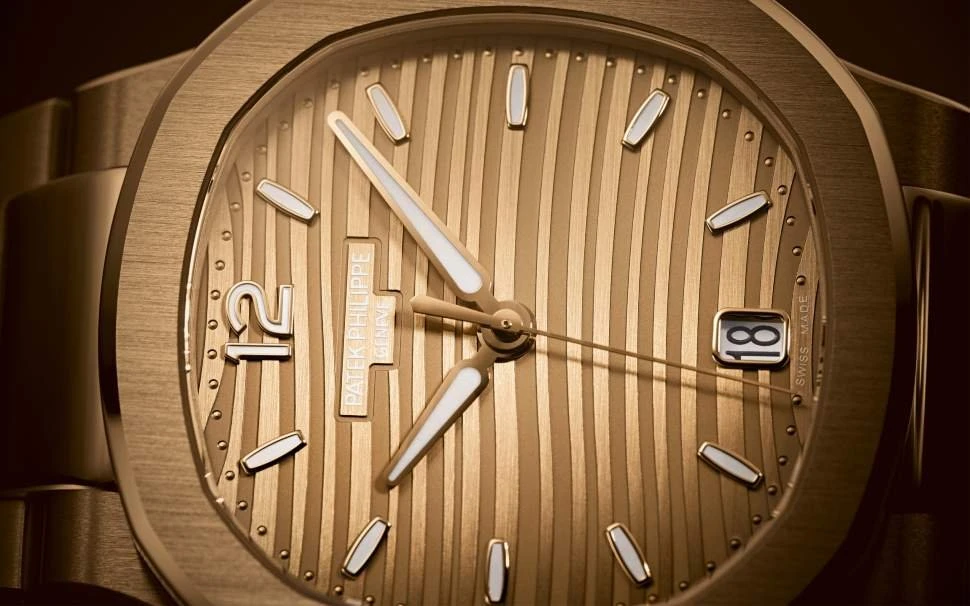Заказать Patek Philippe  Nautilus  7118/1R-010