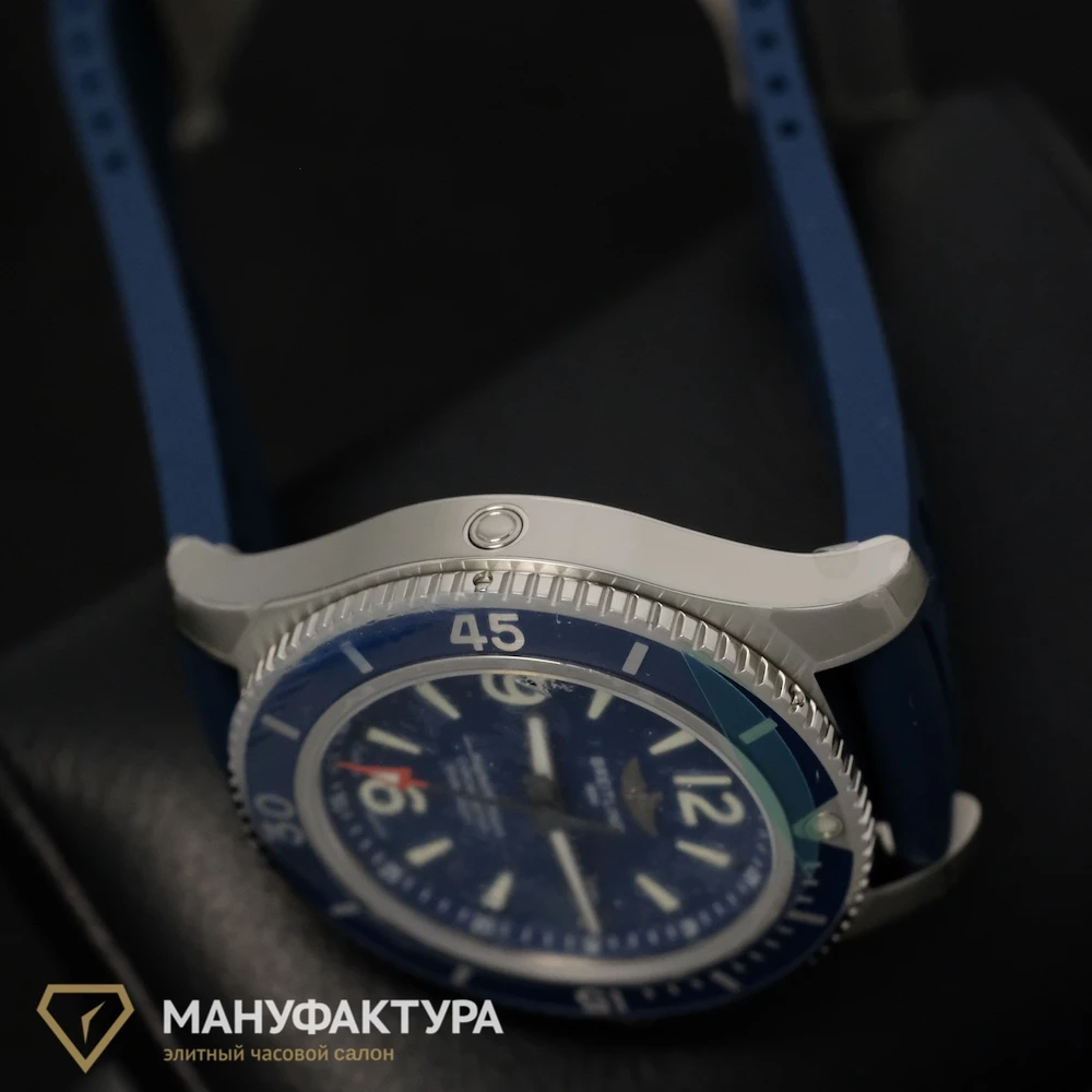 Часы Breitling  Superocean Automatic 44  A17367D81C1S2