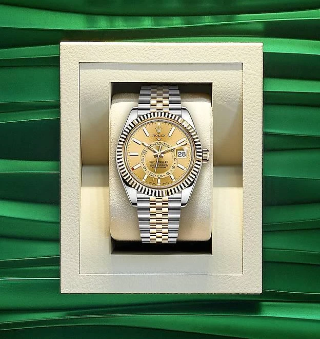 Заказать Rolex  Sky-Dweller Oyster Perpetual  m326933-0004