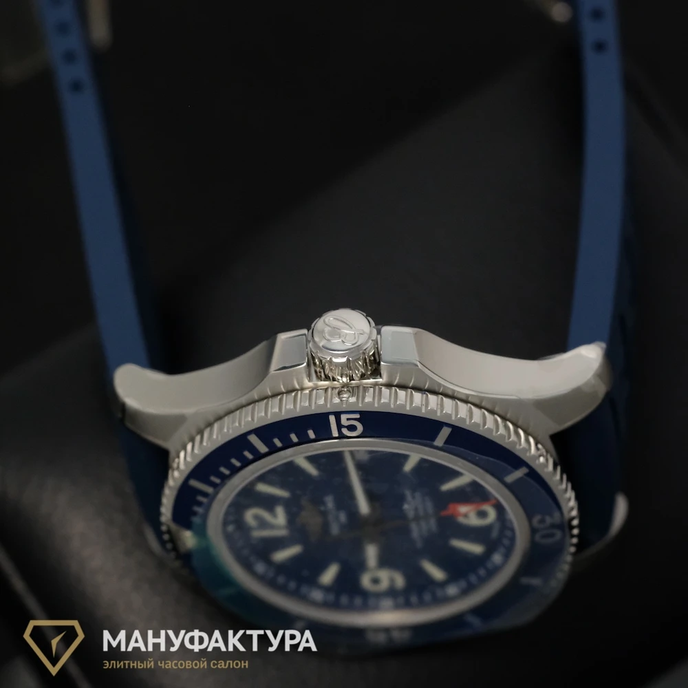 Часы Breitling  Superocean Automatic 44  A17367D81C1S2