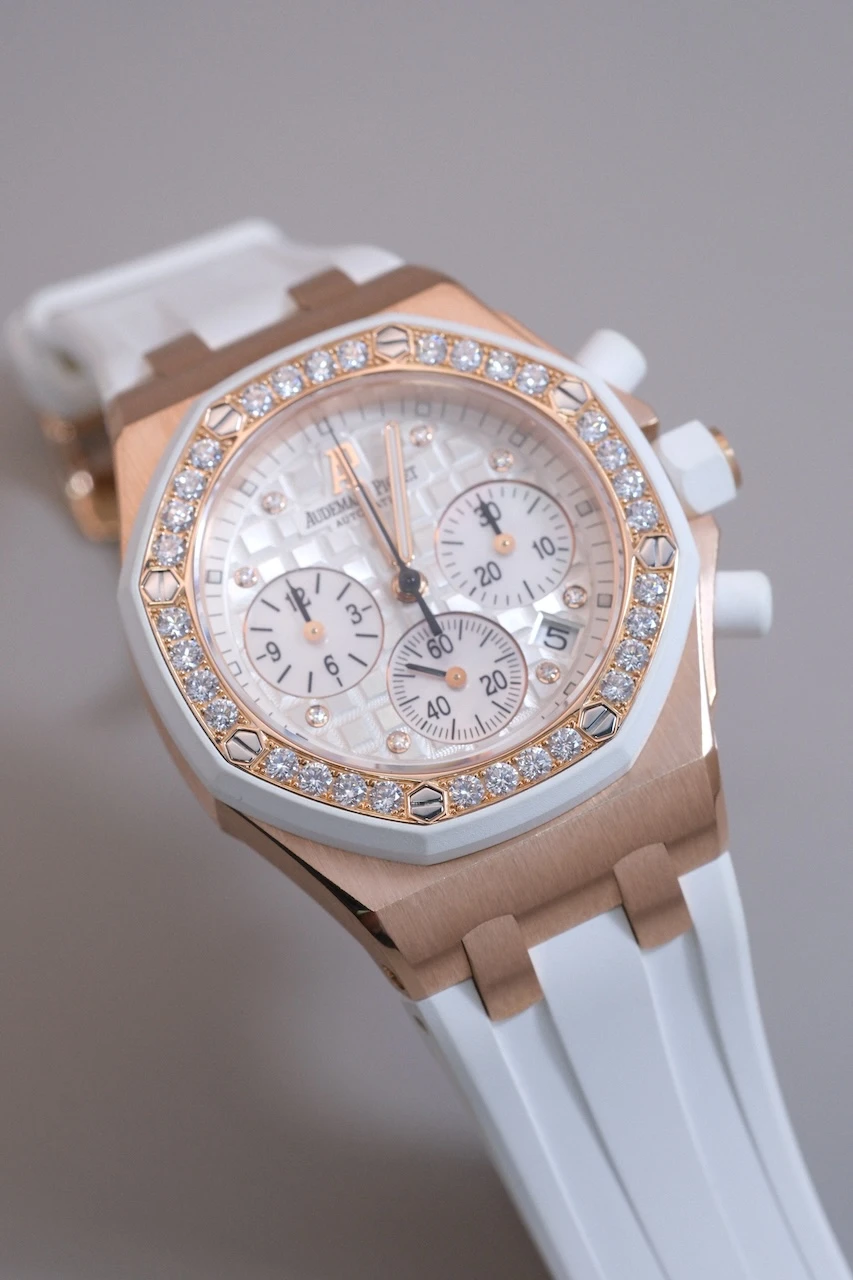 Часы Audemars Piguet  Royal Oak Offshore Chronograph Ladies 38Mm Rose Gold  26048OK.ZZ.D010CA.01 