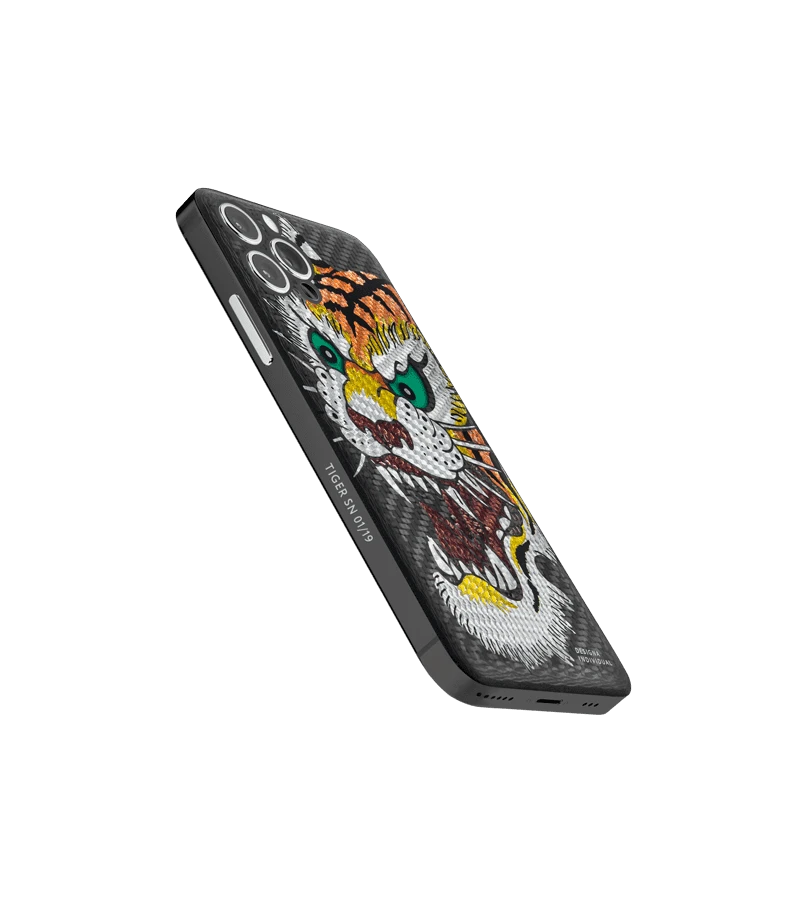 Кастомный Телефон Designa Individual  Tiger Carbon  