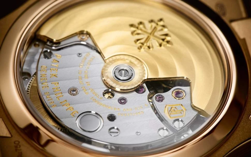 Заказать Patek Philippe  Nautilus  7118/1R-001