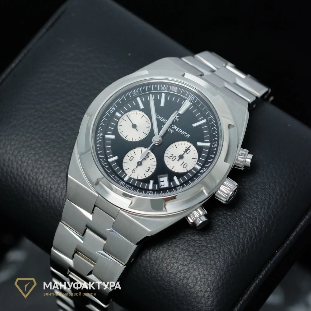Часы Vacheron Constantin  Overseas Chronograph  5500V/110A-B481