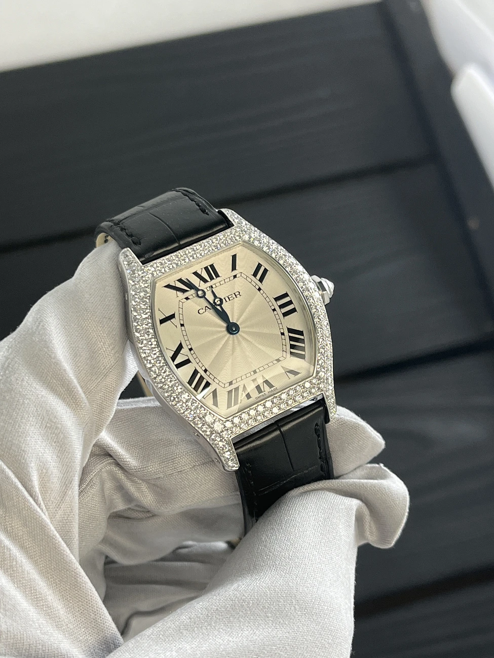 Часы Cartier  Tortue White Gold Diamond  WA504351