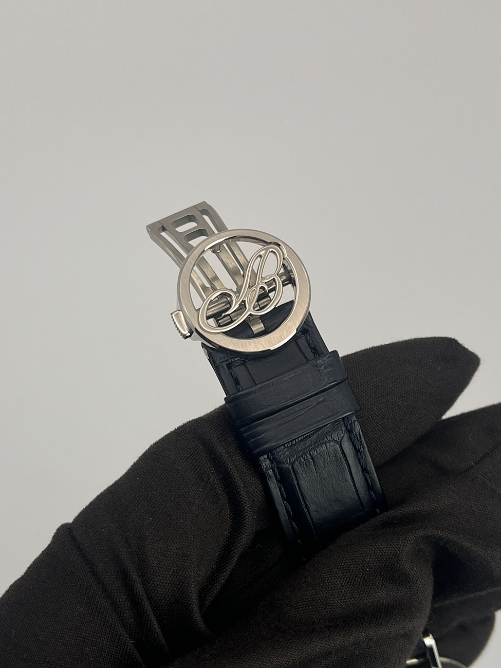 Часы Breguet  Classique 7137 White Gold 39Mm  7137BB/Y5/9VU