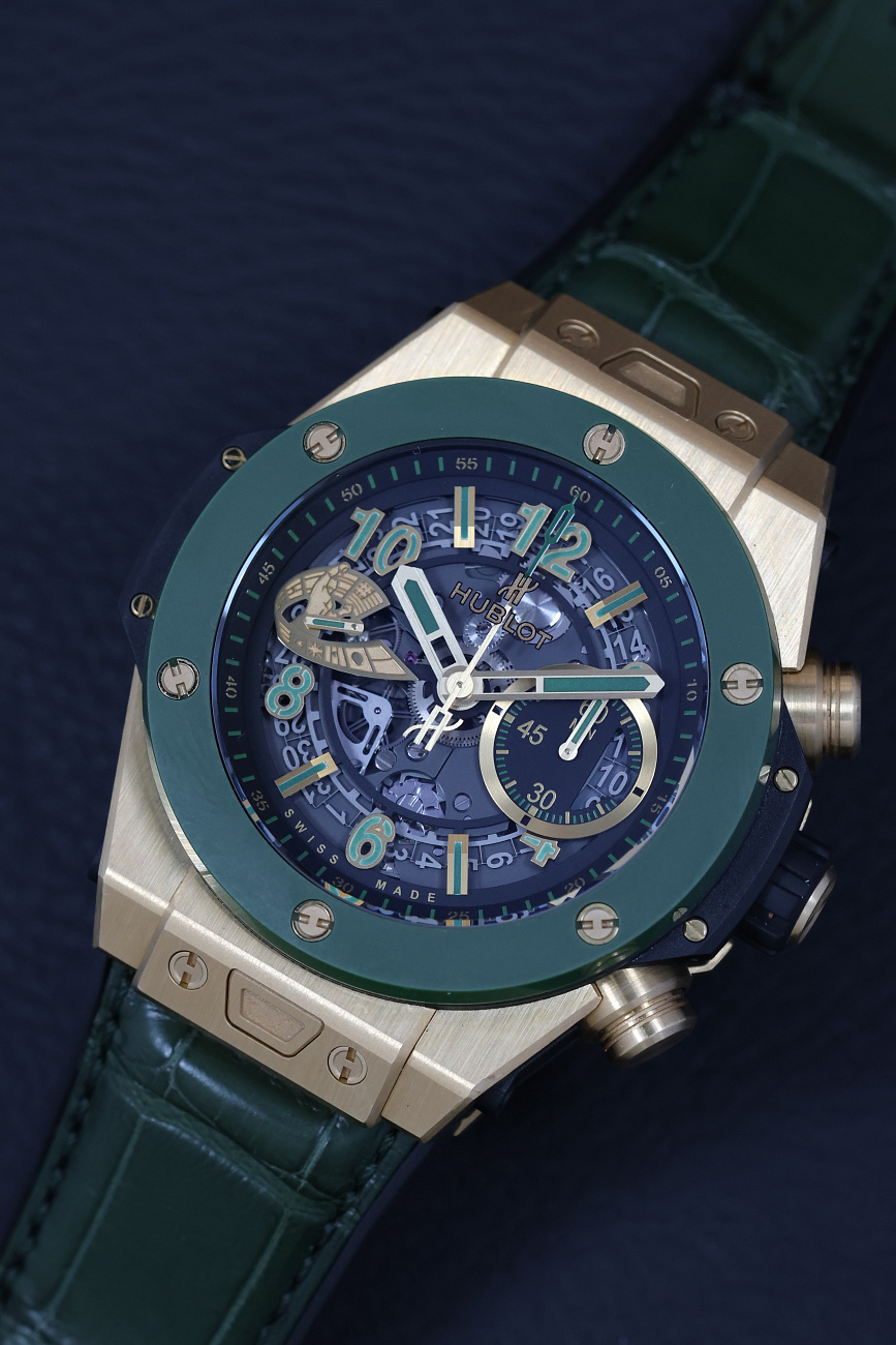 Часы Hublot  Big Bang Unico WBC Yellow Gold Green Ceramic  411.VG.1189.LR.WBC19