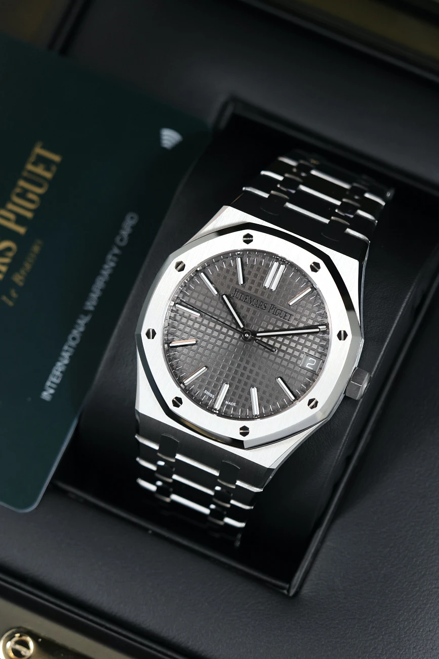 Часы Audemars Piguet  Royal Oak 41mm Selfwinding Grey Dial  15510ST.OO.1320ST.10