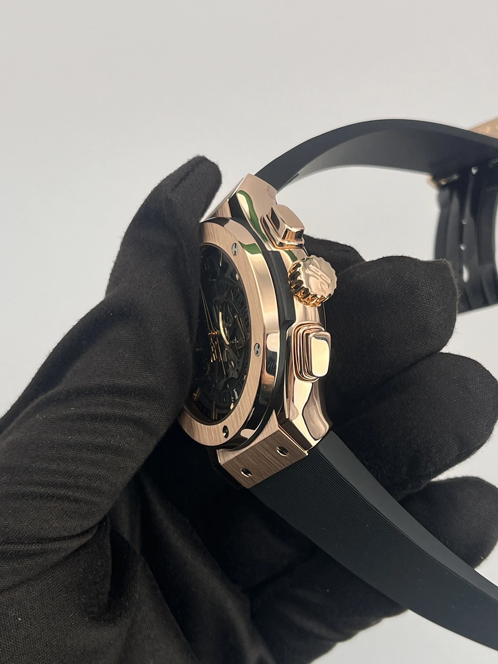 Часы Hublot  Classic Fusion Aerofusion King Gold  525.OX.0180.LR