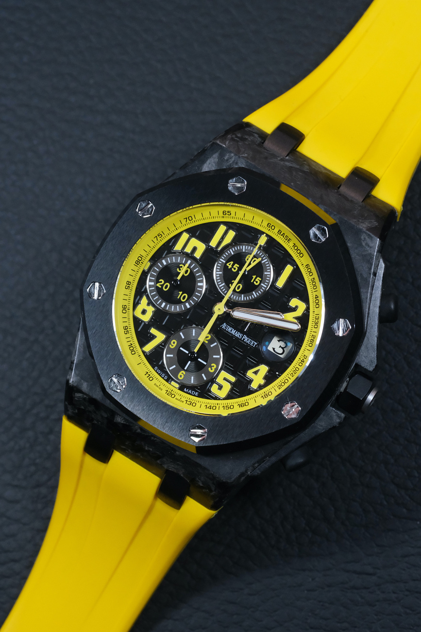 Часы Audemars Piguet  Audemars Piguet Royal Oak Offshore Chronograph 42 Bumblebee  26176FO.OO.D101CR.03