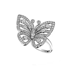Van Cleef & Arpels Flying Butterfly In Between The Finger Ring