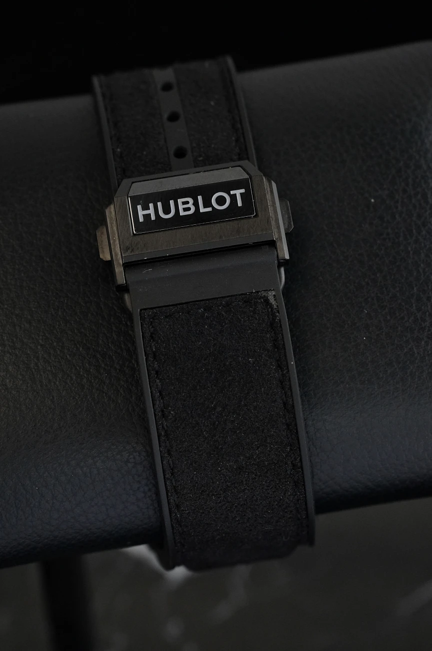 Часы Hublot  Big Bang Nicky Jam Ceramic X Setting  414.CI.4010.LR.4096.NJA19