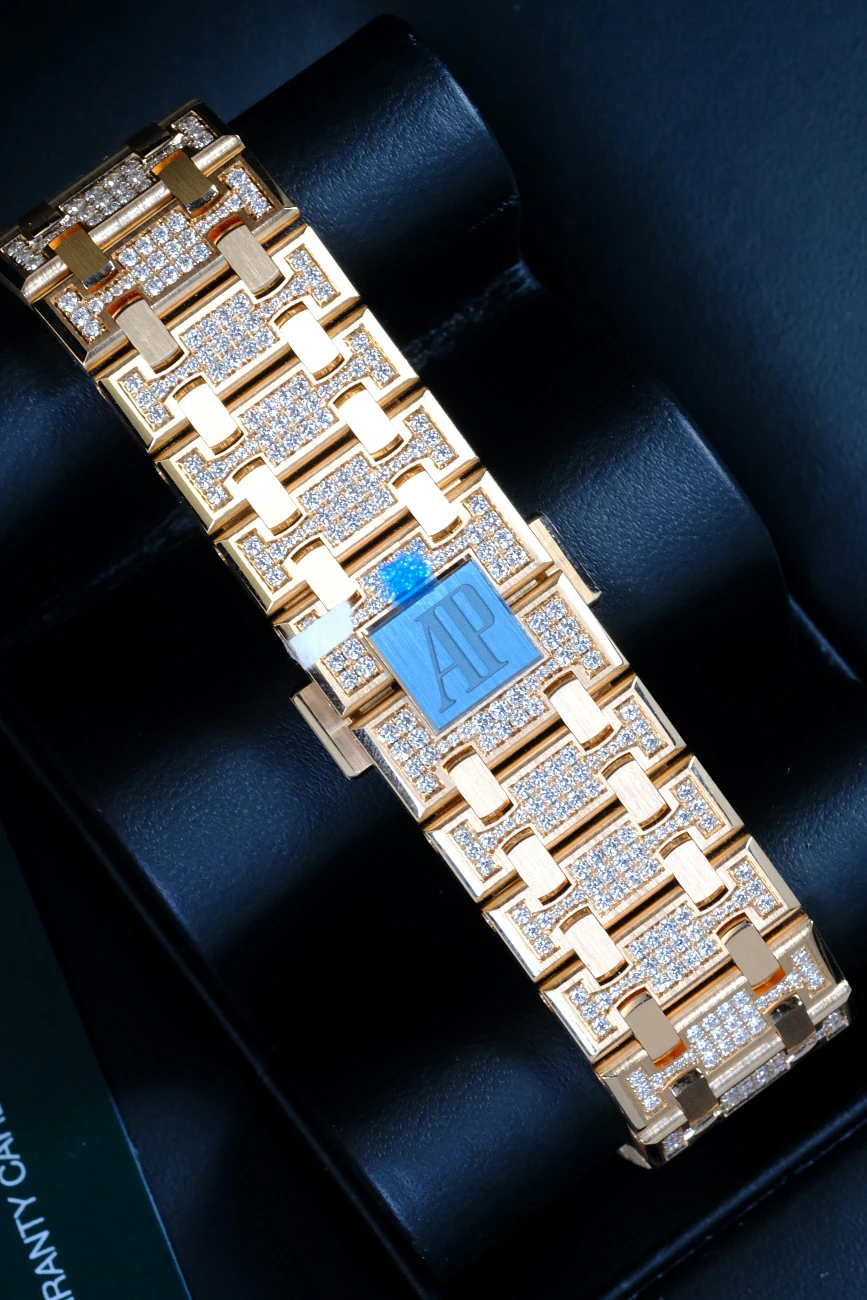 Часы Audemars Piguet  Audemars Piguet Royal Oak Chronograph "50Th Anniversary" 41Mm Rose Gold/Diamond Paved Dial And Bracelet  26242OR.ZZ.1322OR.01