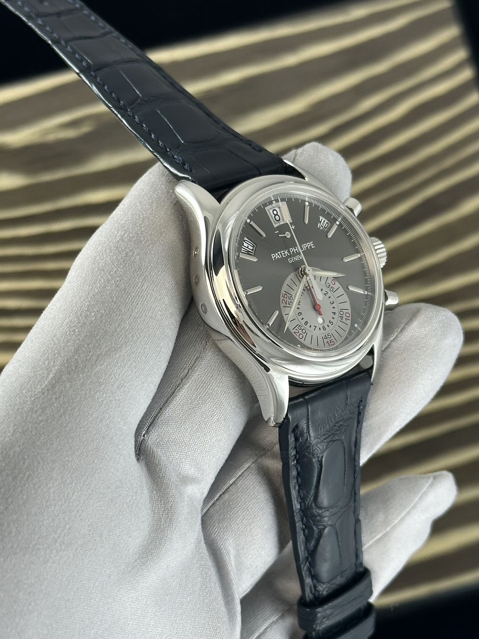 Часы Patek Philippe  Annual Calendar Chronograph Platinum  5960P-001