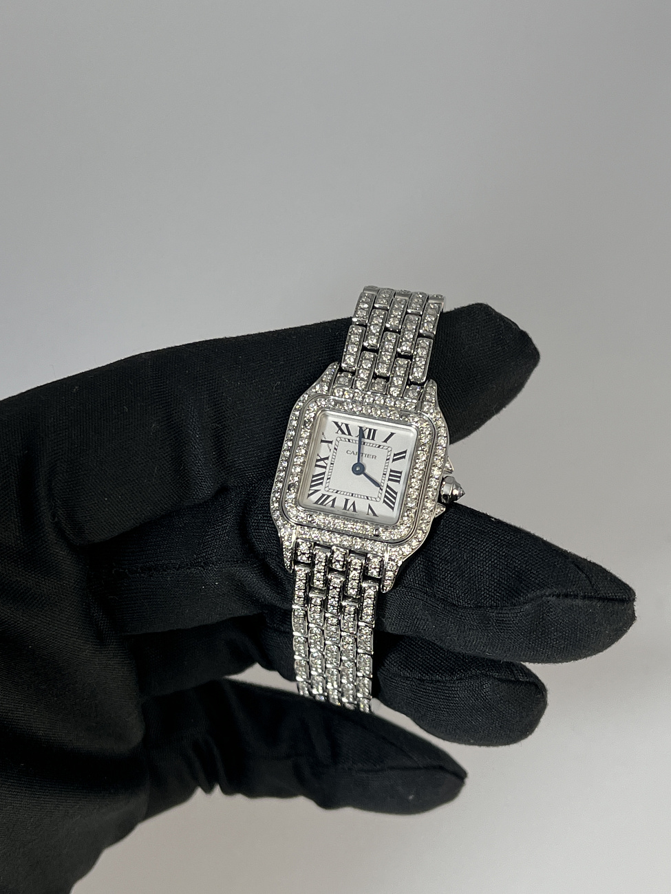 Cartier в наличии в Москве в &quot;Мануфактуре&quot;! 