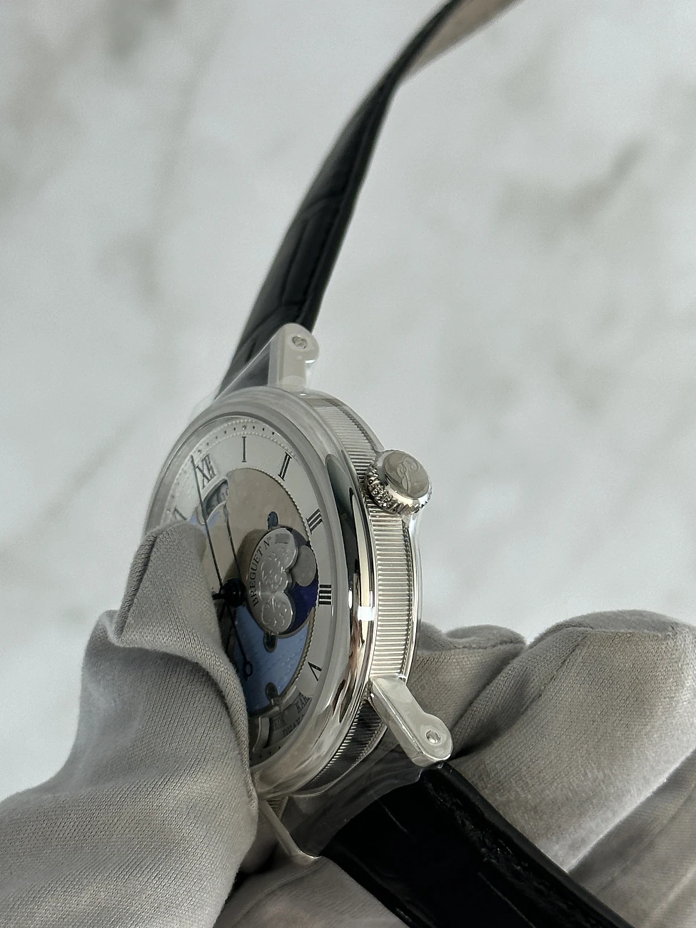 Часы Breguet  Classique Hora Mundi Platinum Asia  5717PT/AS/9ZU