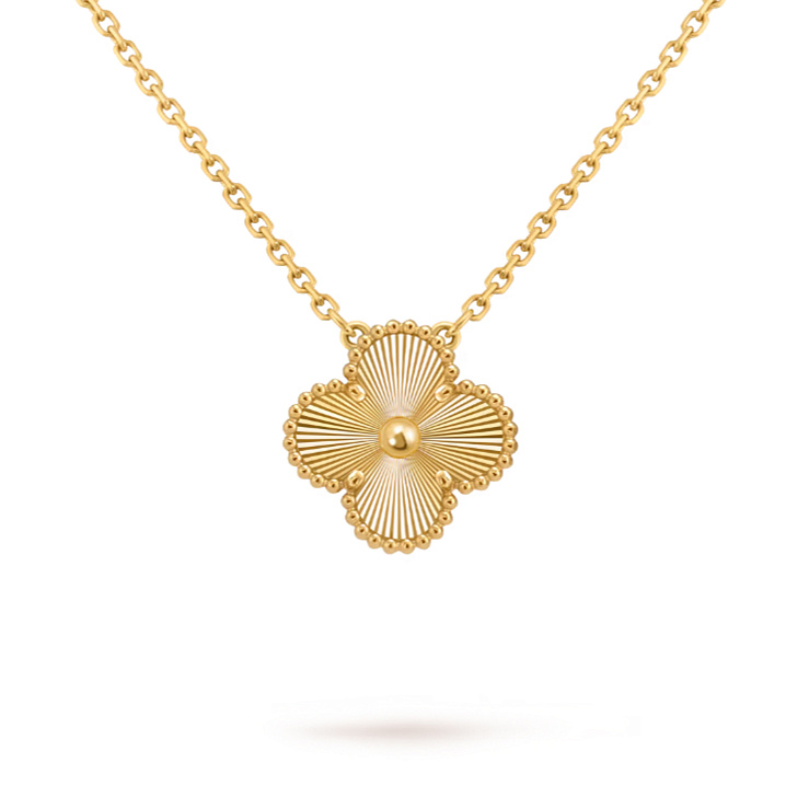Украшение Van Cleef & Arpels  Vintage Alhambra Pendant, Guilloché Yellow Gold  VCARP4KL00 