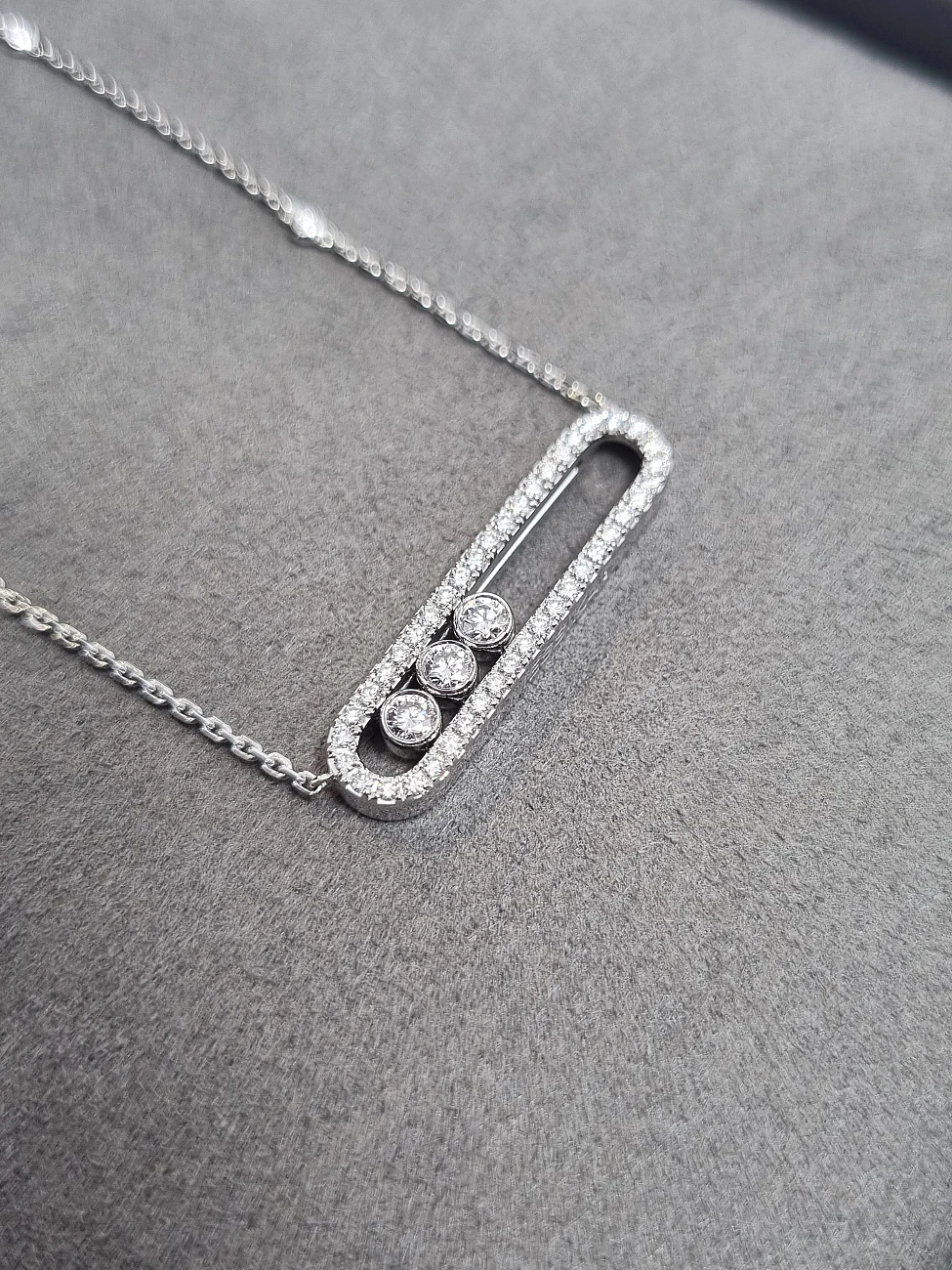 Украшение Messika  Колье Move Pavé 03994-WG  Move pavé diamond necklace 3994 