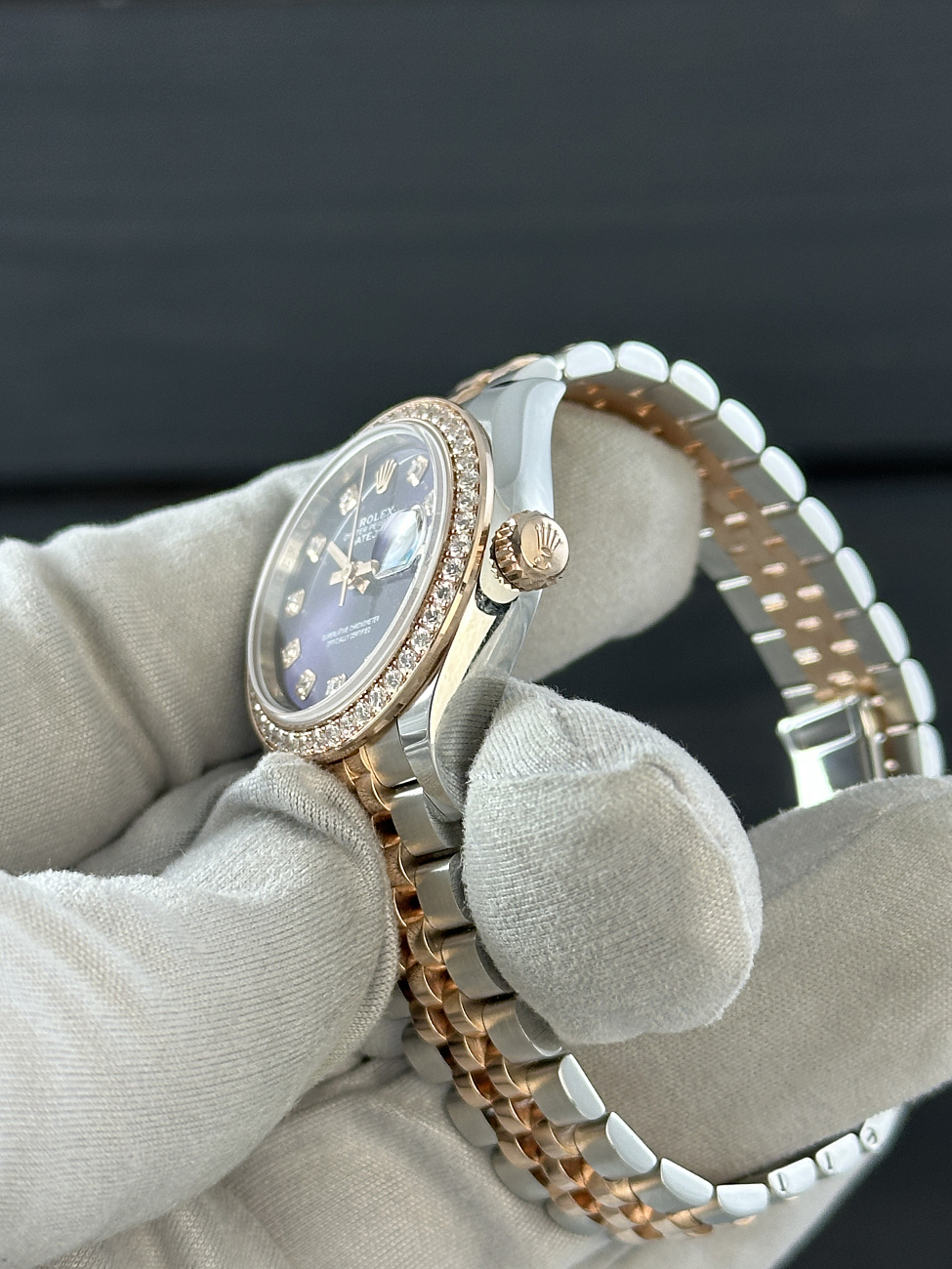 Часы Rolex  Lady-Datejust 28Mm Purple Dial Diamonds  279381RBR