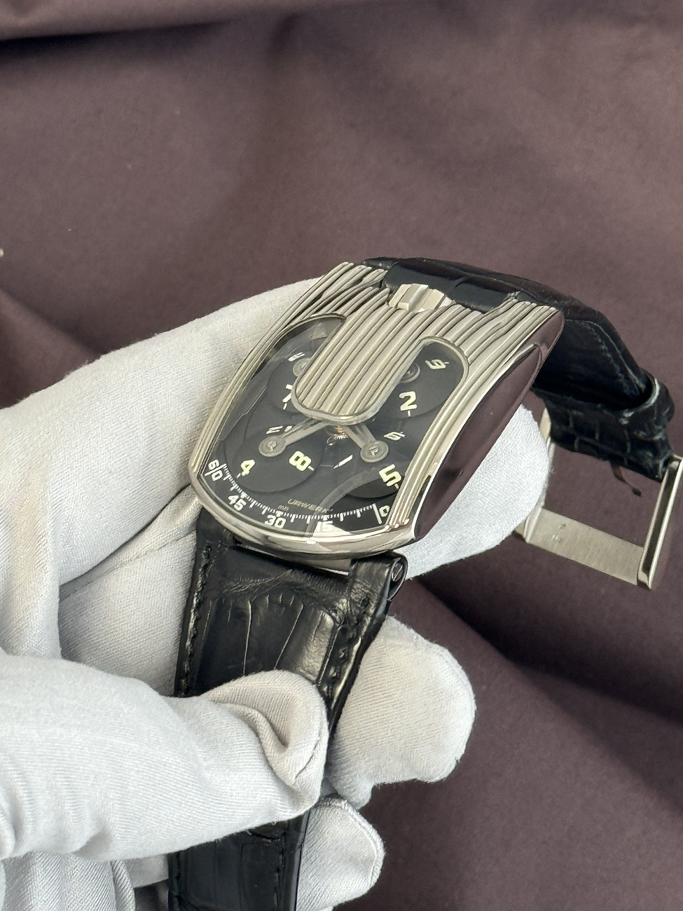 Часы Urwerk  Urwerk 103  UR103