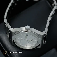 Часы Girard-Perregaux  Laureato Heritage 41 Mm Limited Edition 225  81000-11-131-11A