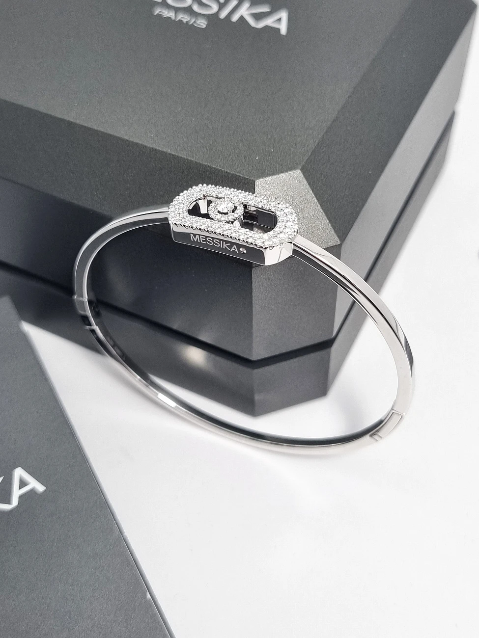 Украшение Messika  So Move Pavé Bangle  13428-WG 