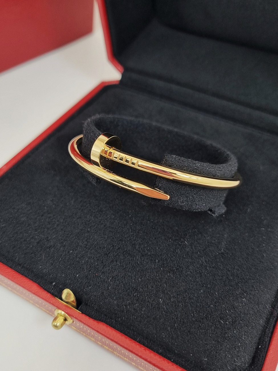 Украшение Cartier  Juste Un Clou Bracelet, Classic, Yg  B6048217 