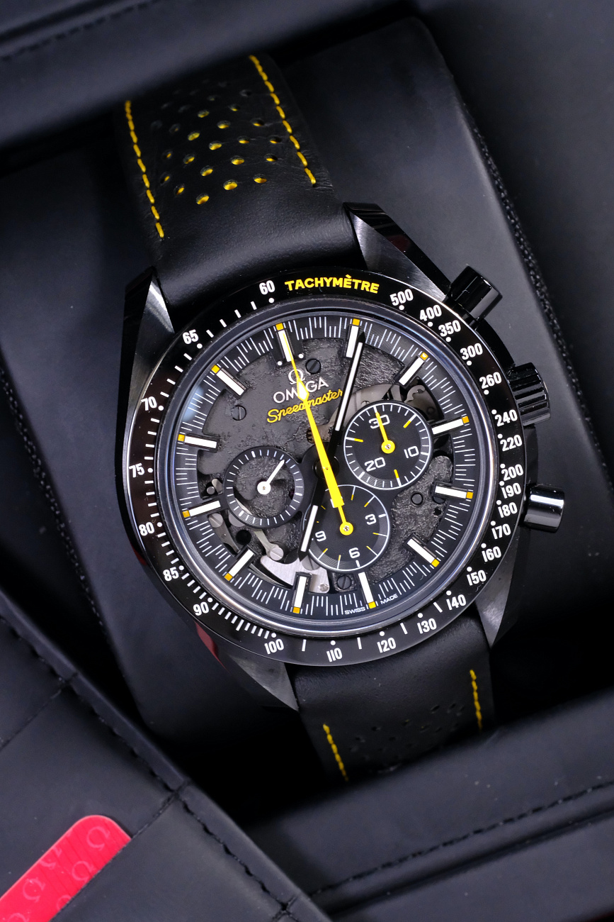 Часы Omega  Speedster Dark Side Of The Moon   311.92.44.30.01.001