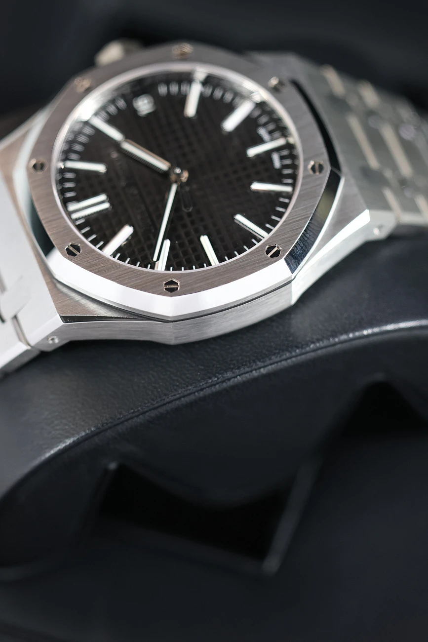 Часы Audemars Piguet  Royal Oak Selfwinding 41Mm Black Dial  15510ST.OO.1320ST.07