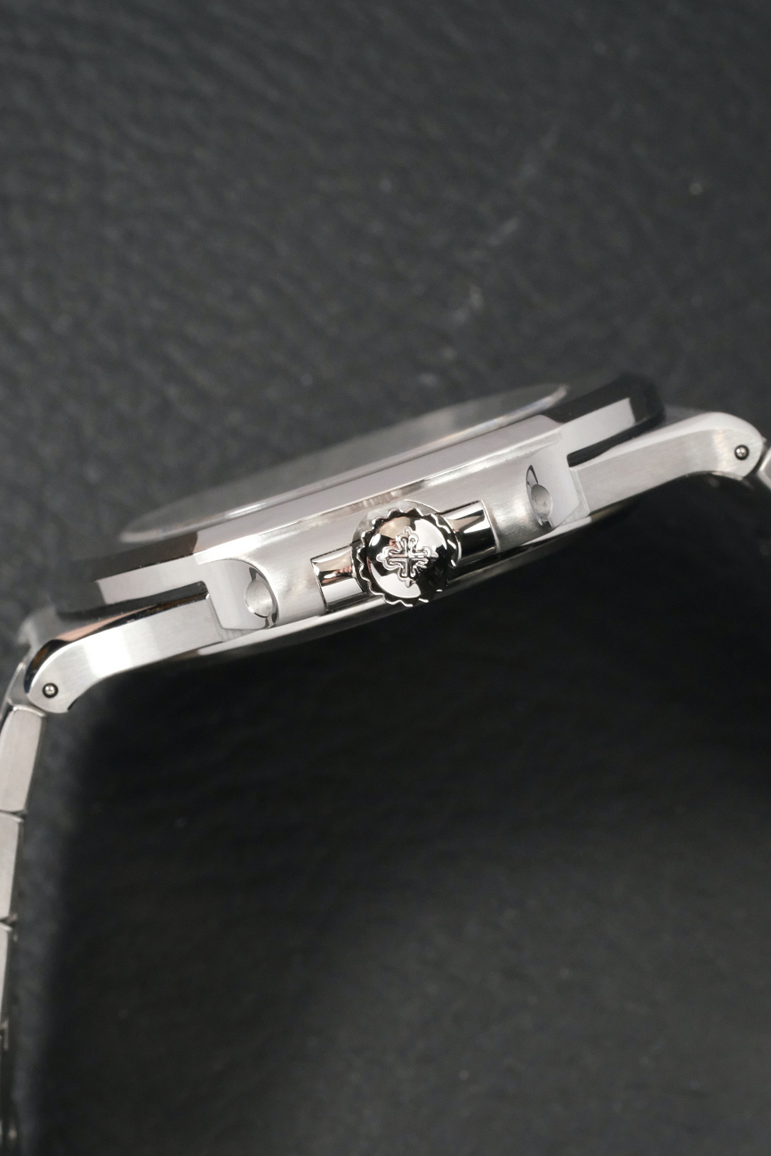 Часы Patek Philippe  Nautilus Steel Blue Dial  5711/1A-010