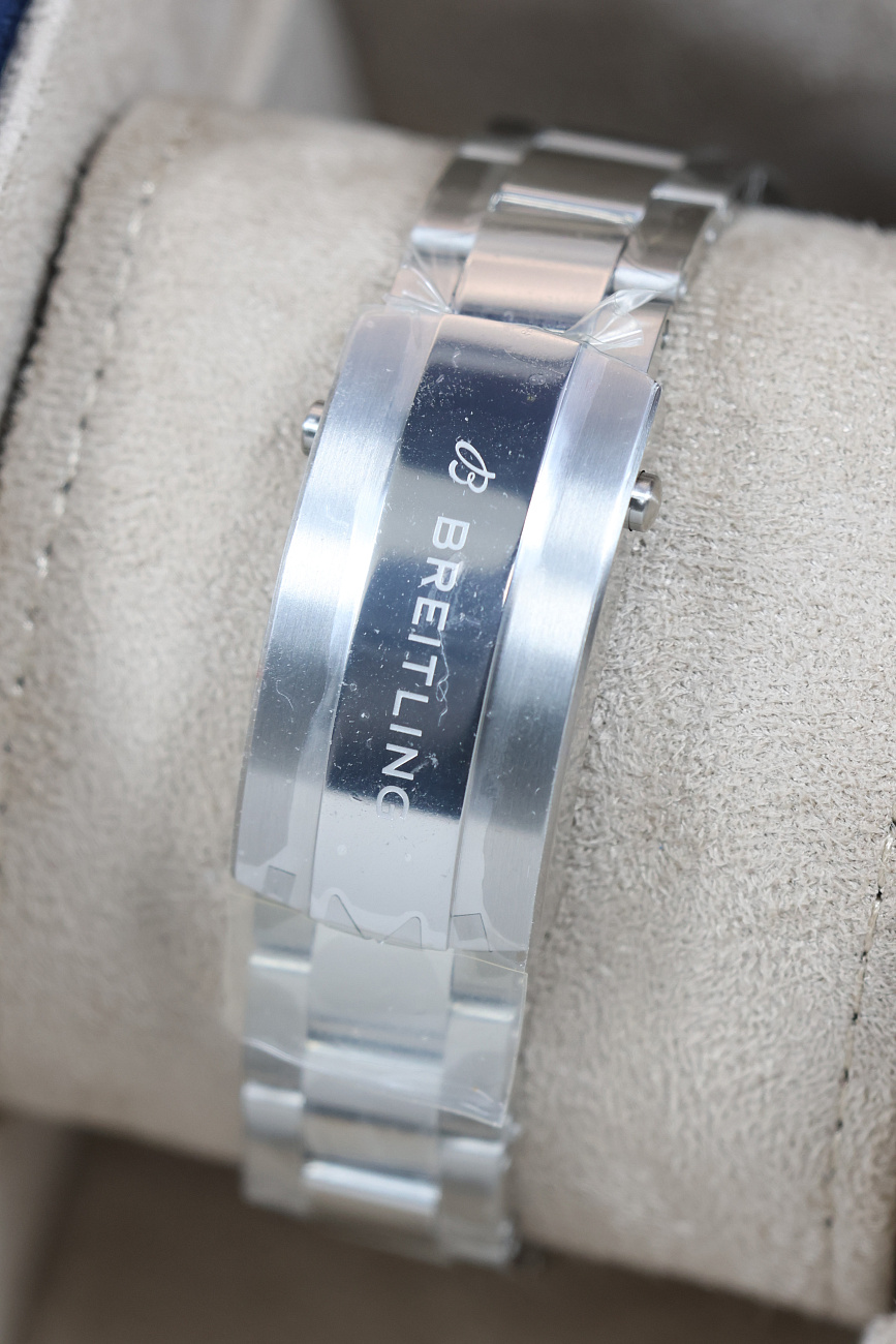Часы Breitling  Superocean 42  A17375211B1A1