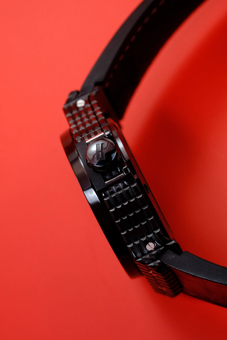 Часы Hublot  Hublot Big Bang Tutti Frutti Red Caviar  346.CD.1800.LR.1913
