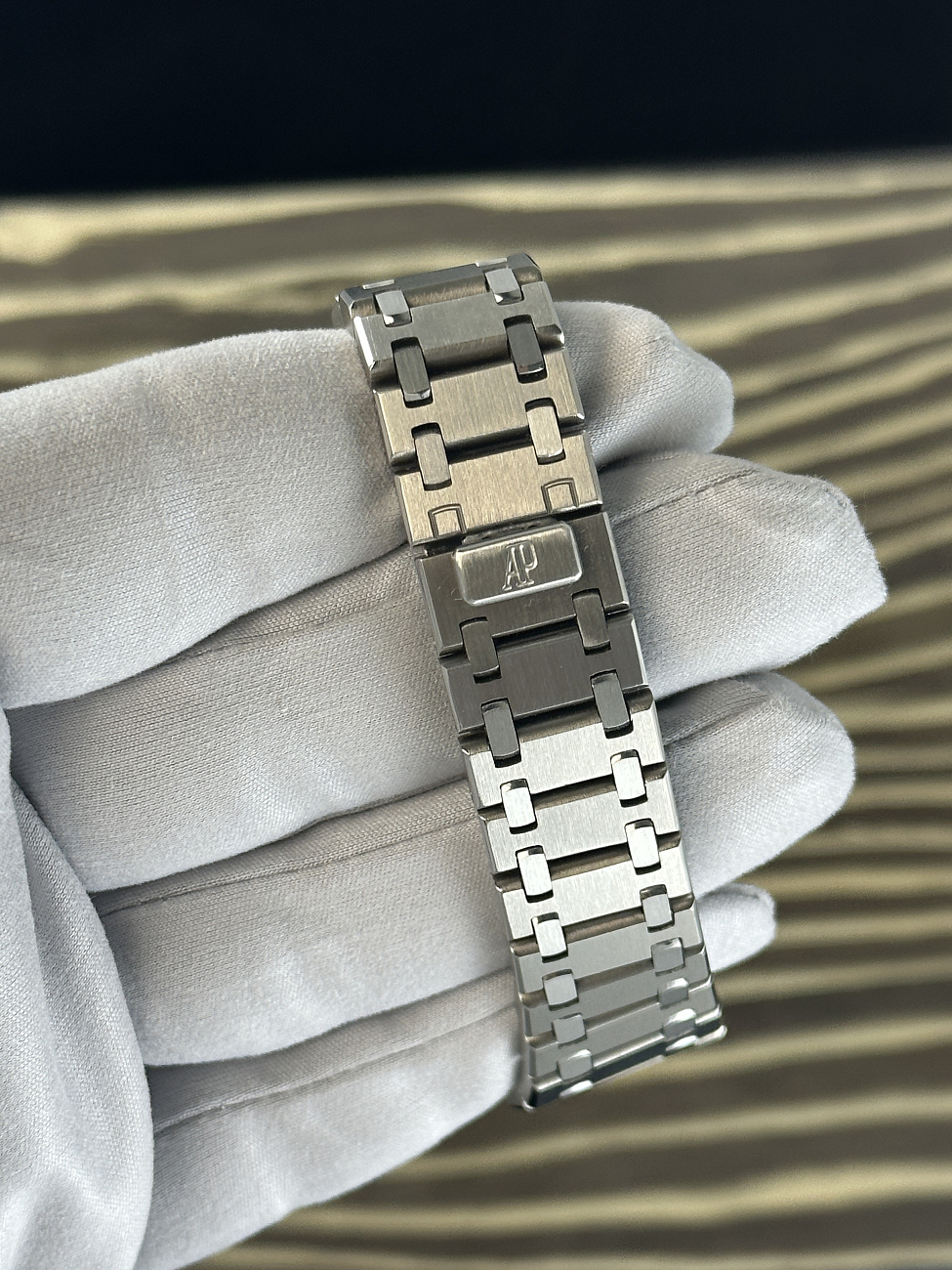 Часы Audemars Piguet  Royal Oak Chronograph Chrono 39 City Of Sails Titanium Limited Edition  25860IS.O.1110IS.01