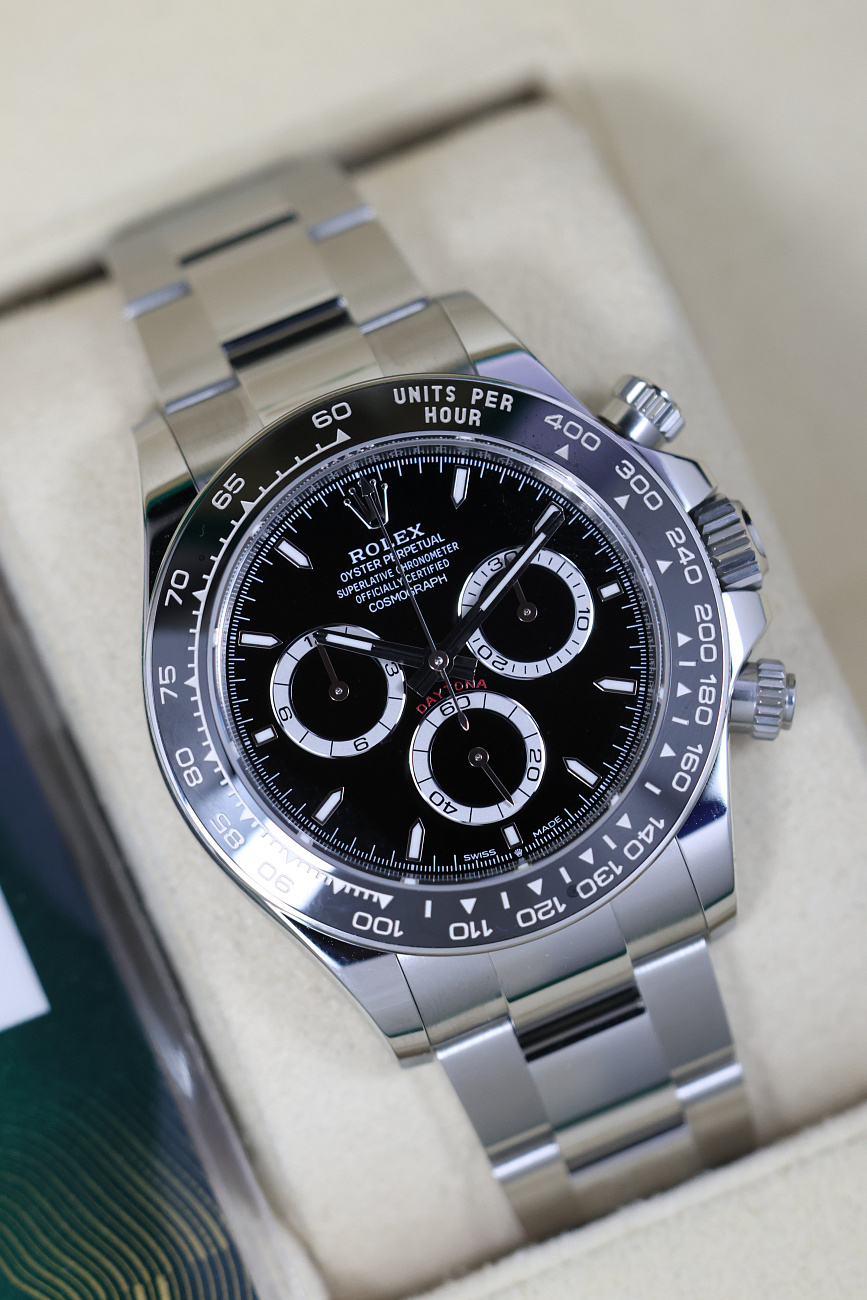 Часы Rolex  Cosmograph Daytona 40 mm Black Dial  126500LN