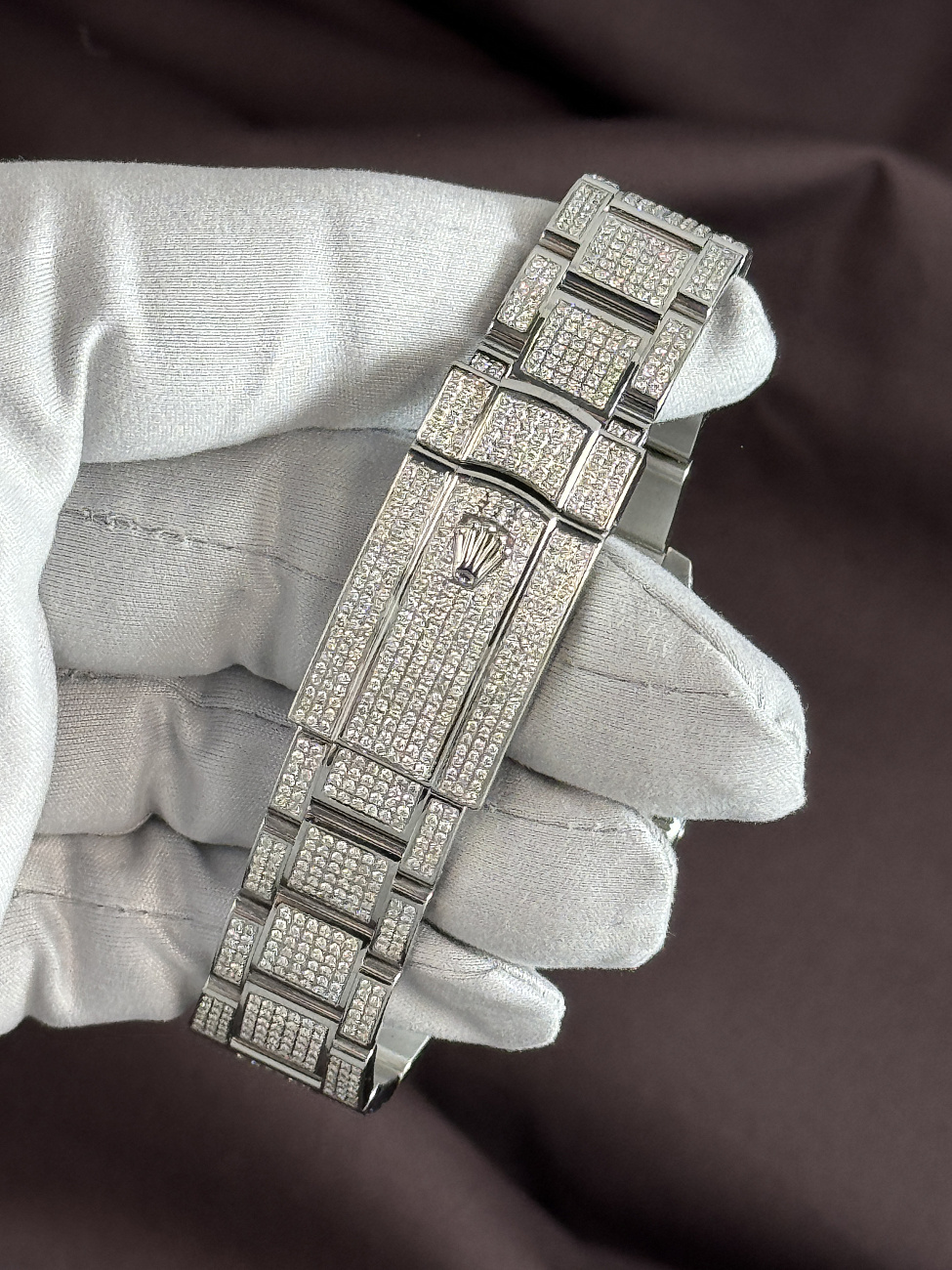 Часы Rolex  Datejust Ii Full Pave Rainbow Persian Numerals  126300 FIX