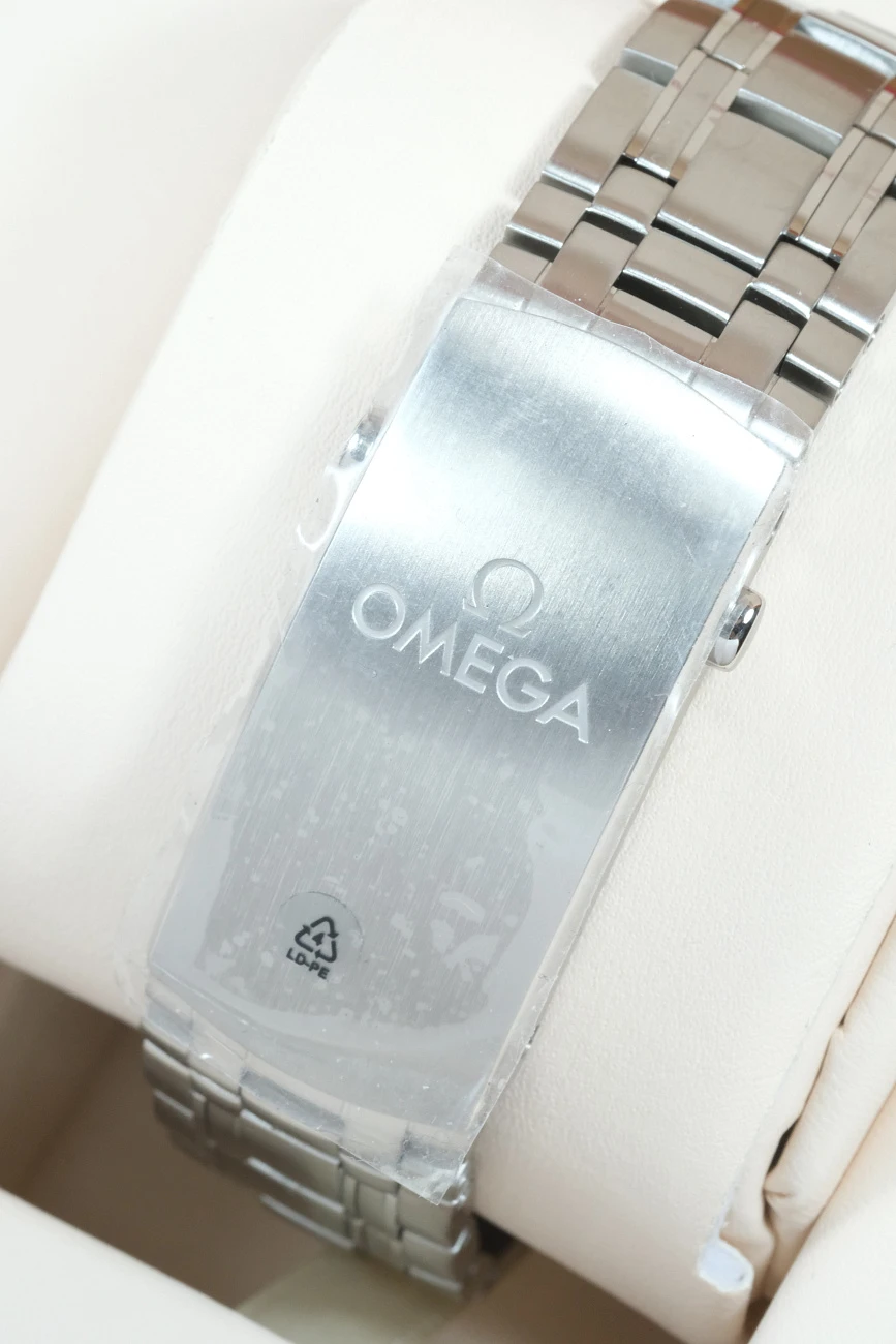 Часы Omega  Seamaster Diver 300 M Co-Axial Chronometer 42 Mm Black  210.30.42.20.01.001