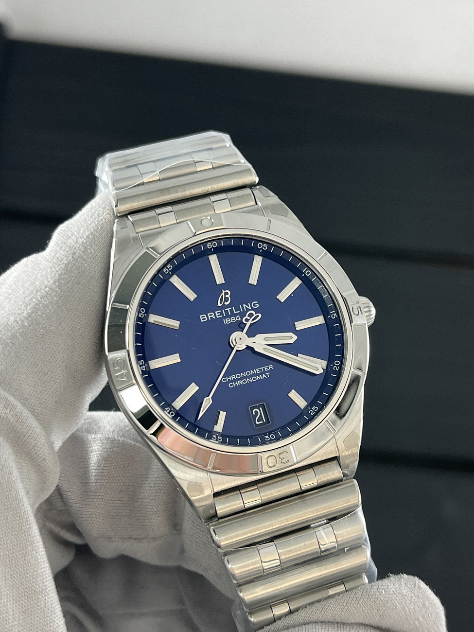 Часы Breitling  Chronomat 32Mm  A77310101C1A1