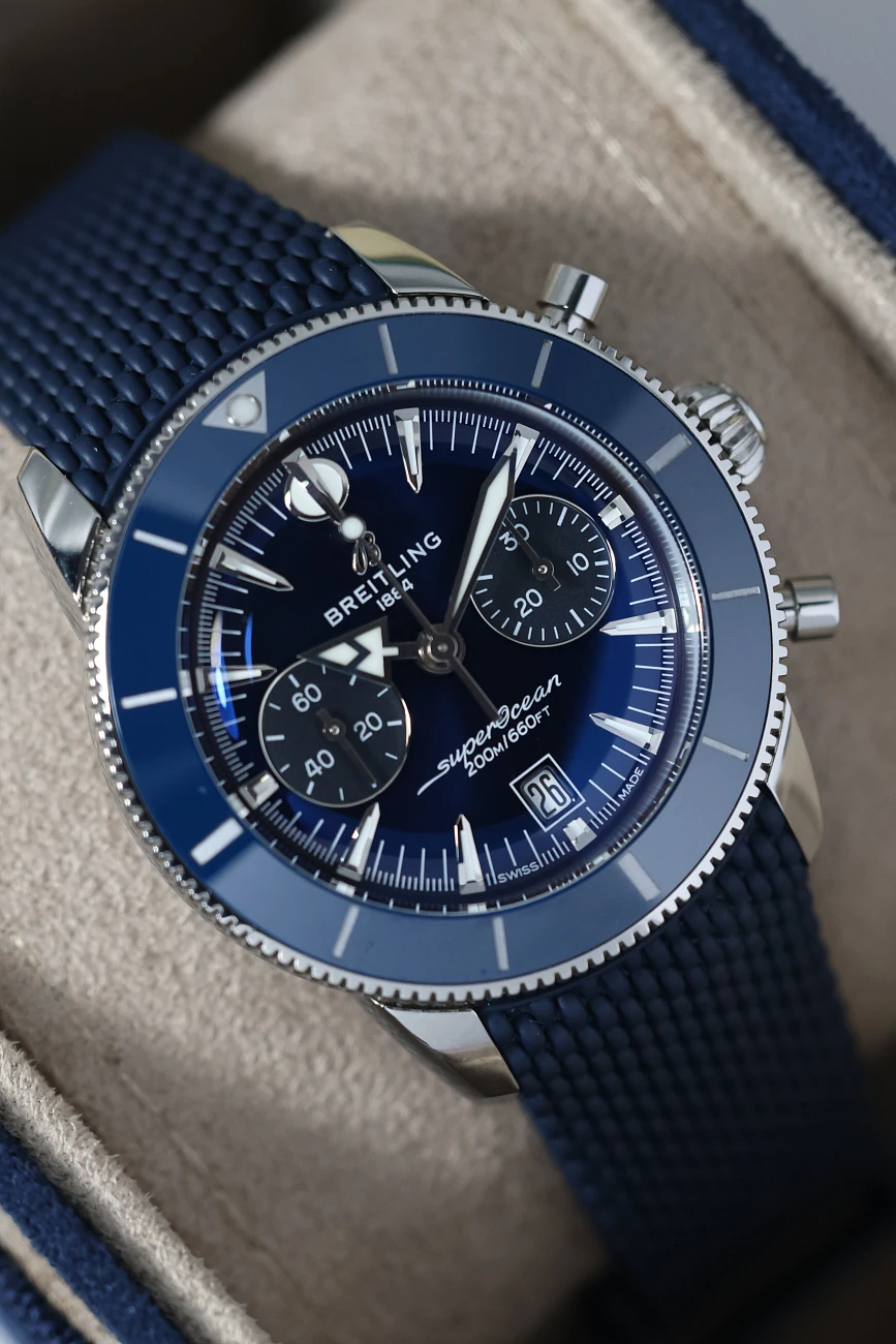Часы Breitling  Superocean Heritage B01 Chronograph 42 Blue Rubber  AB0156161C1S1