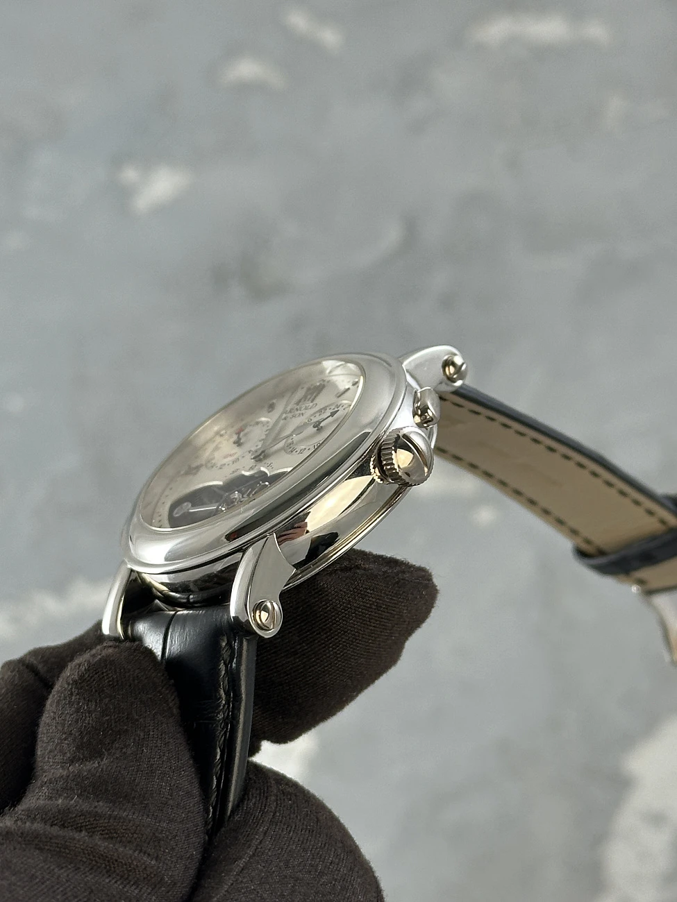 Часы Arnold &amp; Son  Tourbillon 3 Time Zone Gmt Limited 10Pc  1T1AW.S01A.C01B