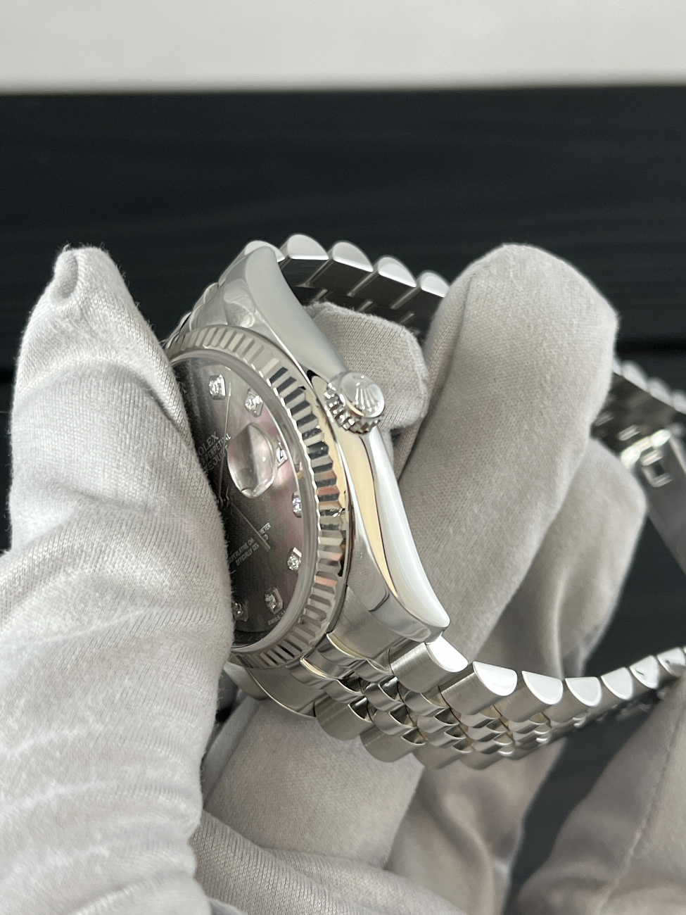 Часы Rolex  Datejust 36Mm Dark Mother Of Pearl Diamond Dial  116234