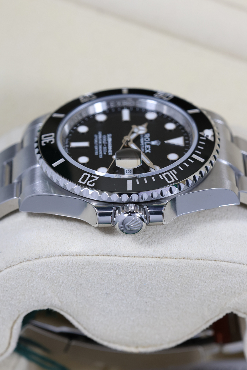 Часы Rolex  Oyster Perpetual Submariner Date  126610LN