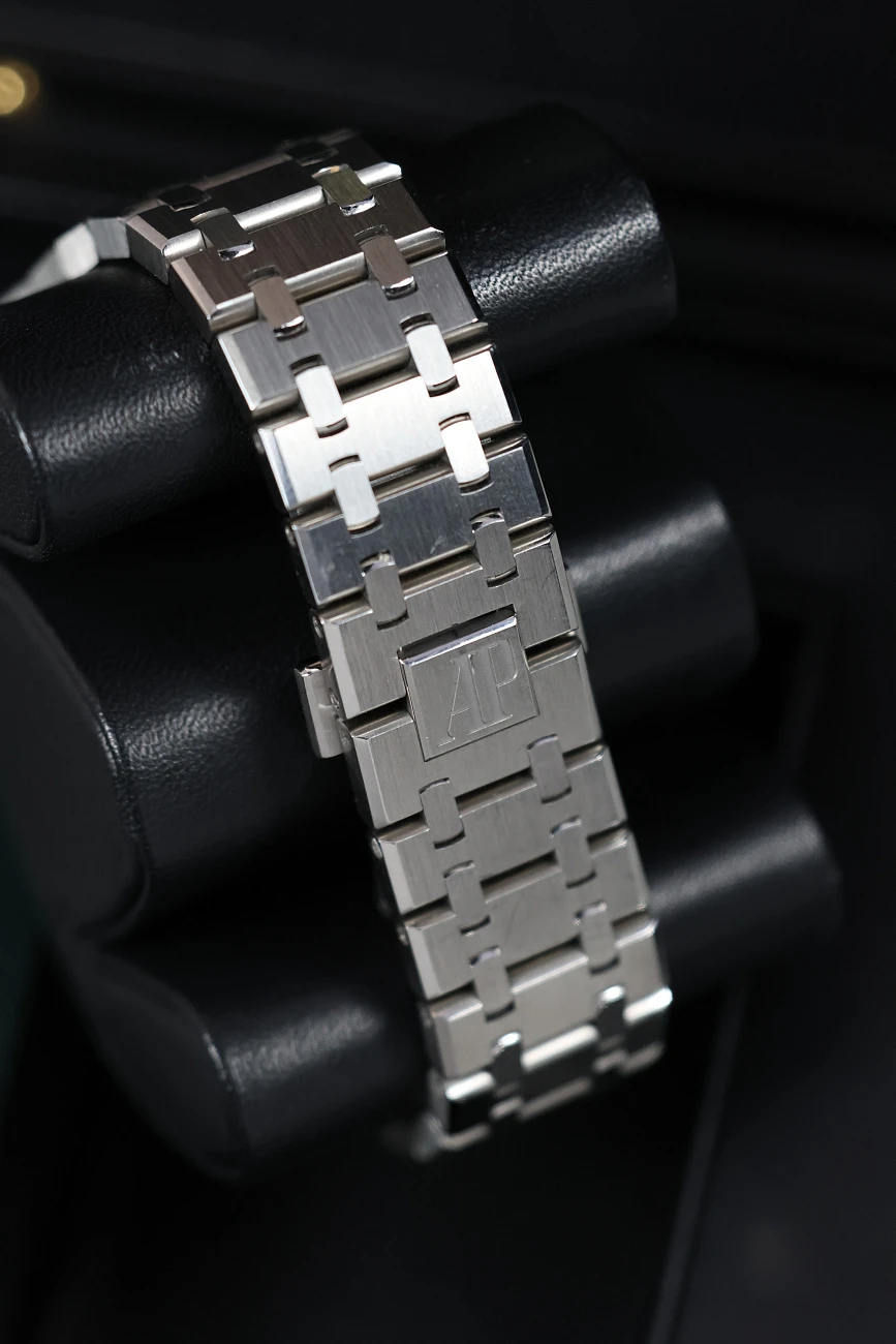 Часы Audemars Piguet  Royal Oak Chronograph 41Mm White Panda Dial  26331ST.OO.1220ST.03
