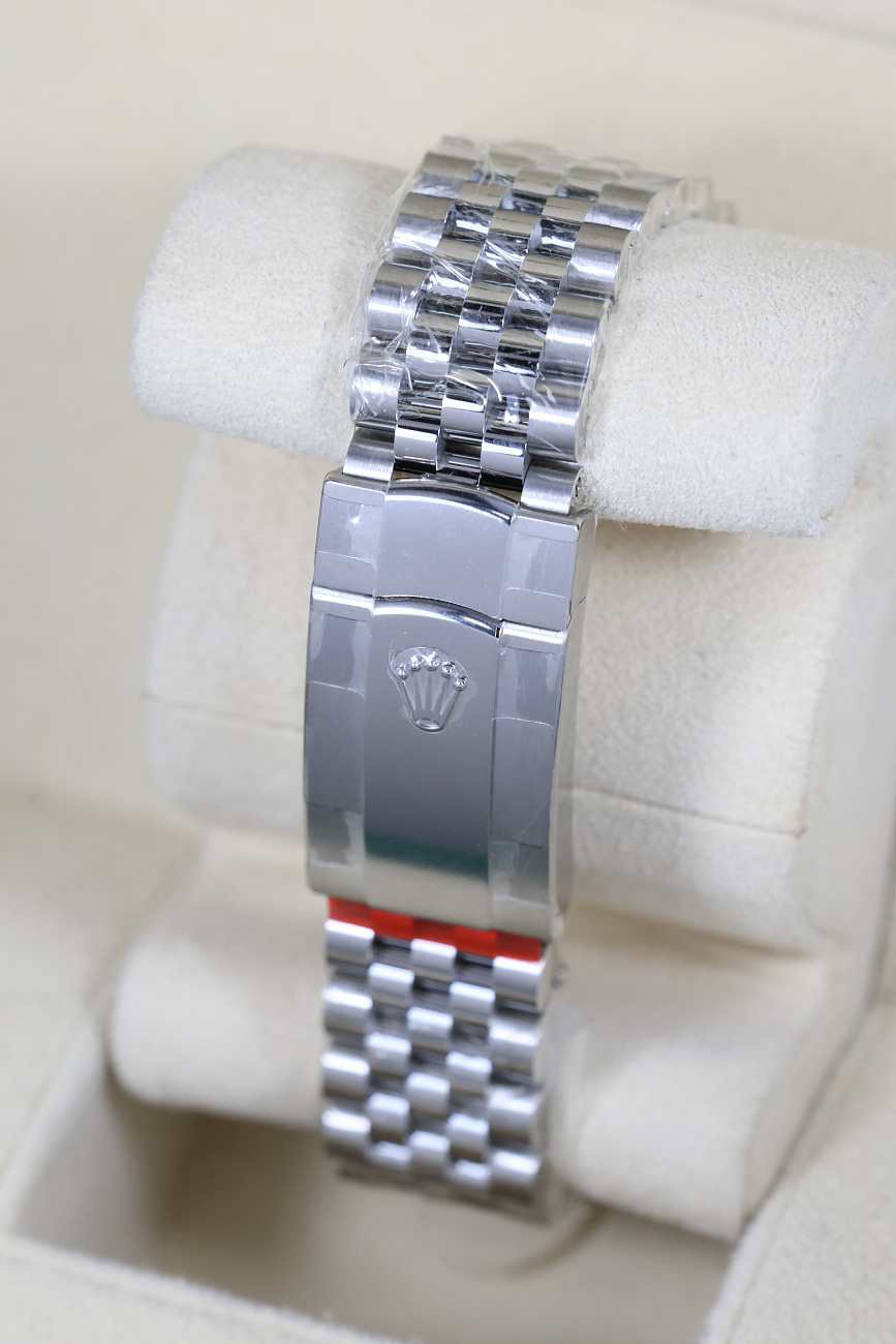 Часы Rolex  Datejust 41Mm Dark Rhodium Dial Diamonds Jubilee  126334-0006