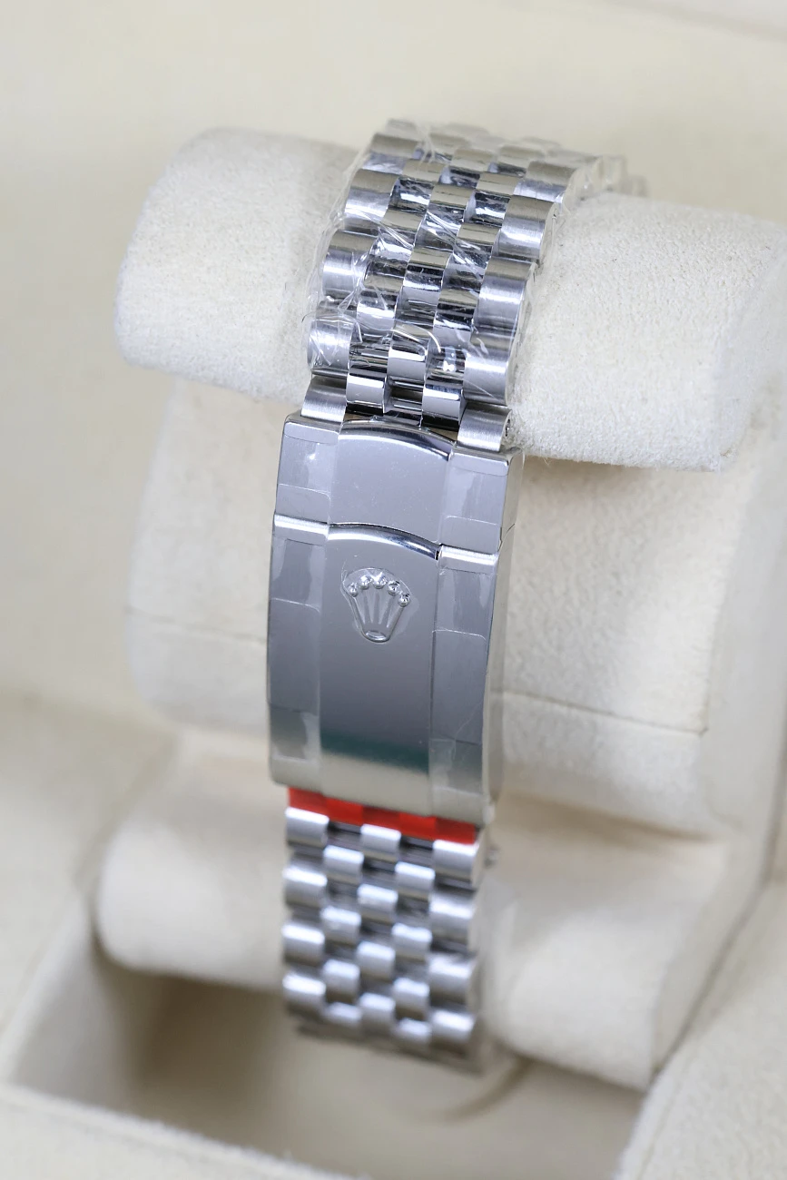 Часы Rolex  Datejust 41Mm Dark Rhodium Dial Diamonds Jubilee  126334-0006