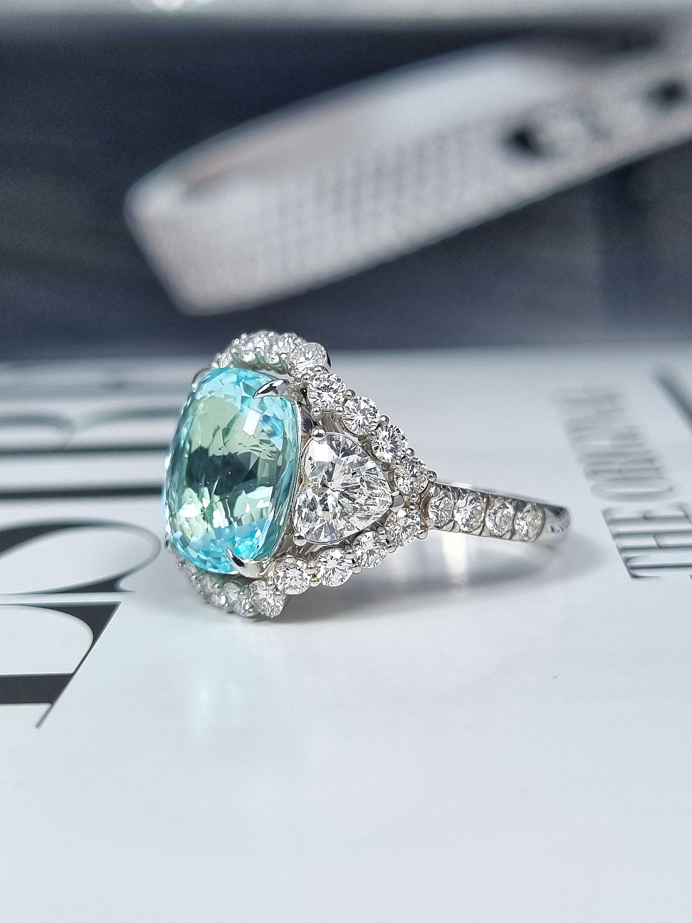 Украшение GIA  Кольцо с турмалином "Параиба" 7,32 ct.   