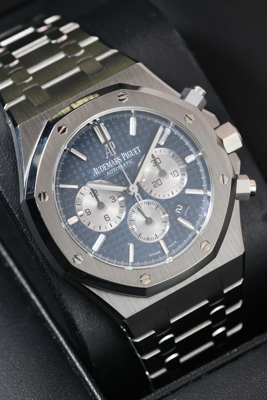 Часы Audemars Piguet  Royal Oak Chronograph 41 mm Blue Dial  26331ST.OO.1220ST.01