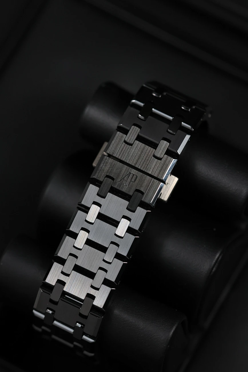 Часы Audemars Piguet  Royal Oak Chronograph 41 Mm Black Ceramic  26240CE.OO.1225CE.02