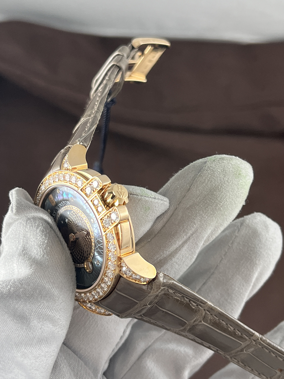 Часы Harry Winston  Ocean Moon Phase 36 Mm  OCEQMP36RR026