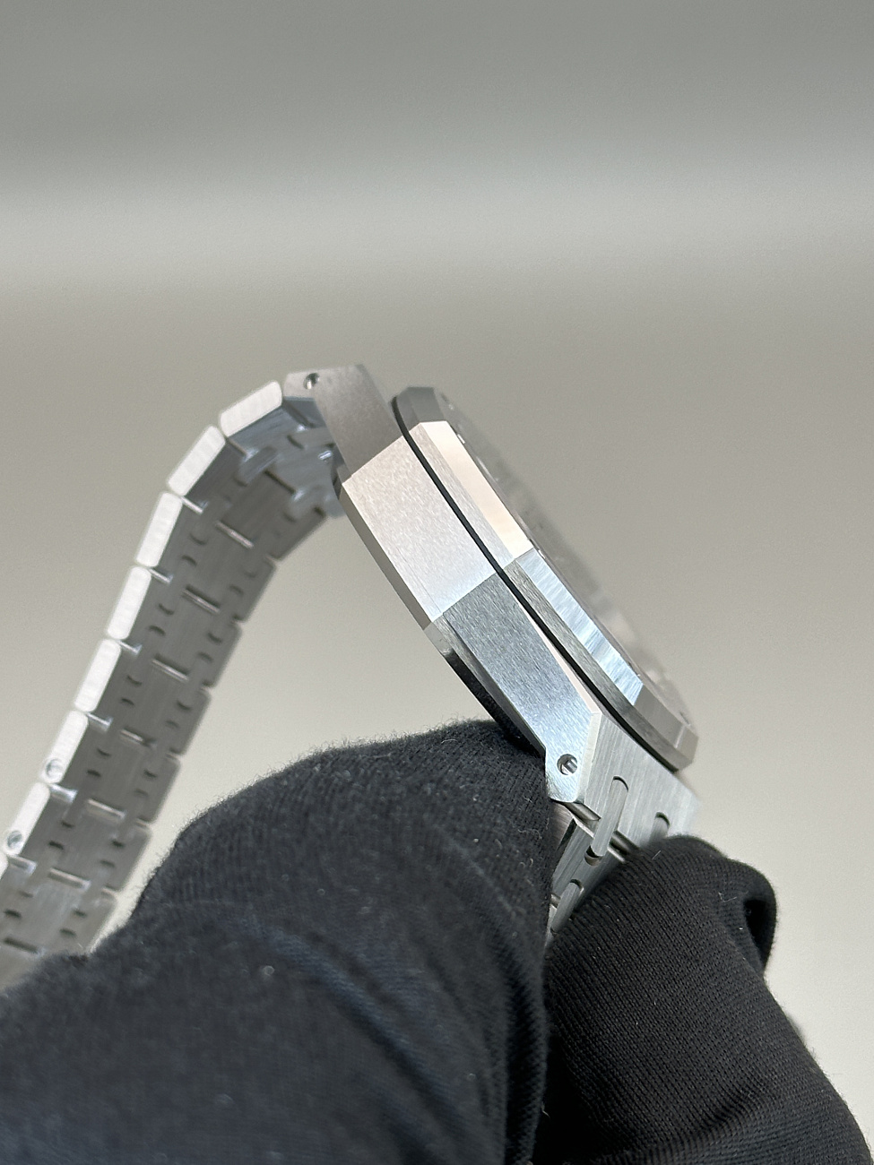 Часы Audemars Piguet  Royal Oak Chronograph 38Mm White Gold Limited Edition  26317BC.OO.1256BC.01