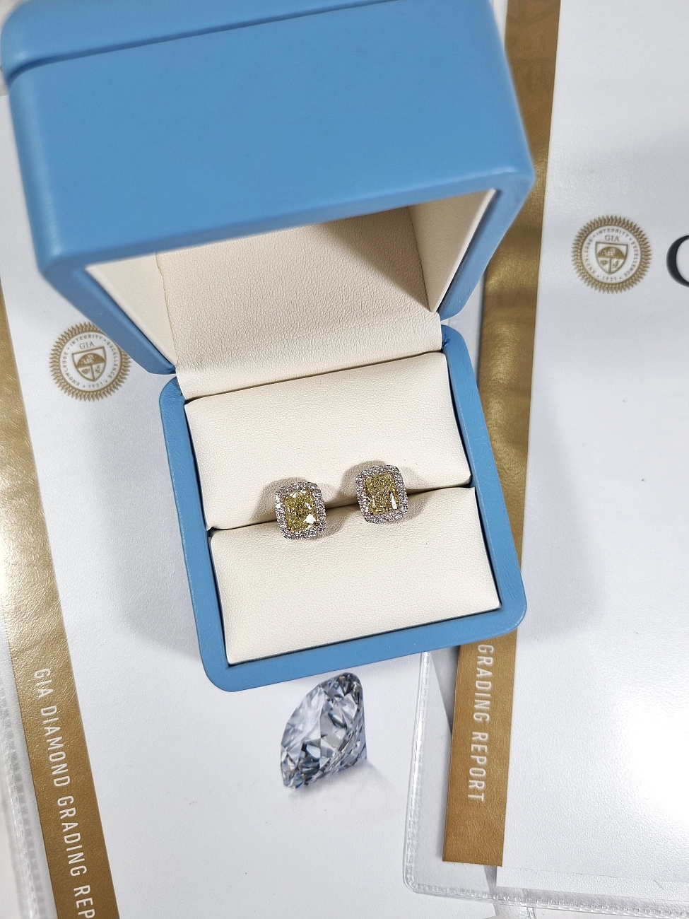 Украшение NO NAME  Серьги 2,01/2,01 Ct. Y To Z   